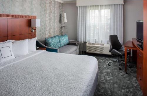 South Lowell Hotel | Sonesta Select Boston Lowell Chelmsford