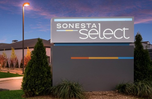 Greater Greenspoint Hotel | Sonesta Select Houston Iah Greenspoint