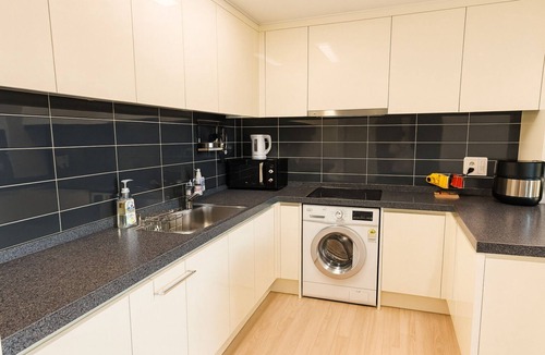 Songdo Apartment | Songdo Home13 | 2BR 60m2 | 2min to Hyundai outlet Triple st. | Free parking