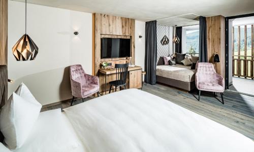 Maranza Hotel | SONNENBERG Panorama Dolomites Wellbeing