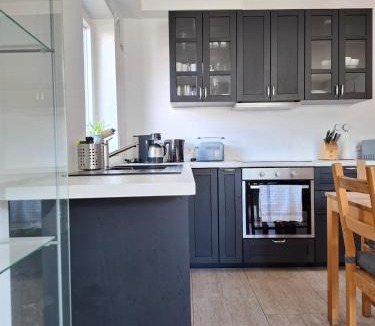 Leinsweiler Apartment | Sonnenberg Wohnung im Haus Frey 2 BR, Küche, Bad, Parken