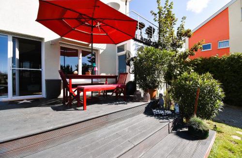 Eriskirch Apartment | Sonnige 4 Zimmer Gartenwohnung nähe See für bis zu 6 Personen