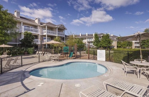 Windsor Apartment | Sonoma | Wine Country Getaway | Pool & Vineyard Days