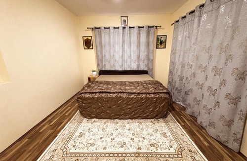 Srinagar Apartment | Sonzal Heritage Flat - Private for Couples