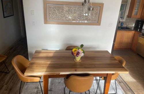 Sooke House | Sooke Harbour Hideaway - Luxurious Vacation Rental