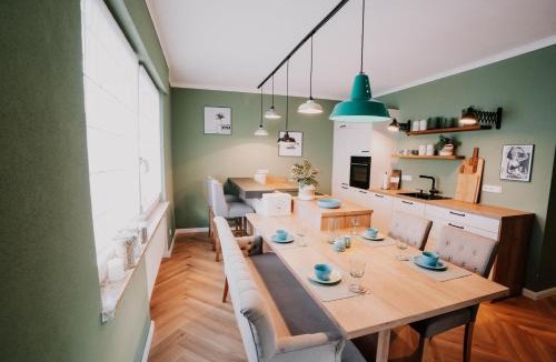 Stromberg Apartment | Soonwald Loft I Garten I Kamin I riesige Wohnküche
