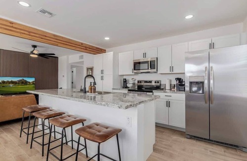 Peter Howell House | Soorya Main House Central 3BD 2BA