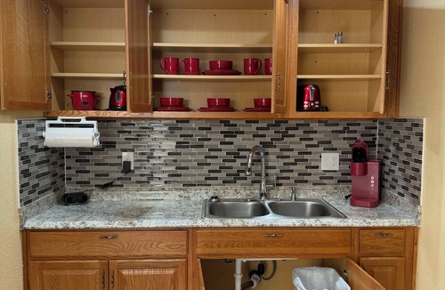 Sunrise Manor Apartment | Soothing 1-bedroom apartment with AC in vibrant Las Vegas