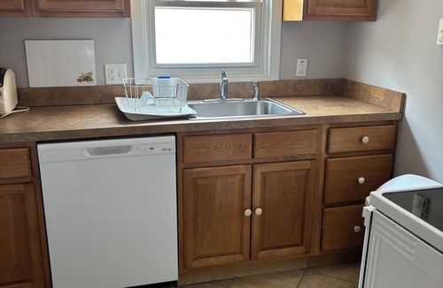 South End Condo | Soothing 2-bedroom condo with AC in charming Ocean City