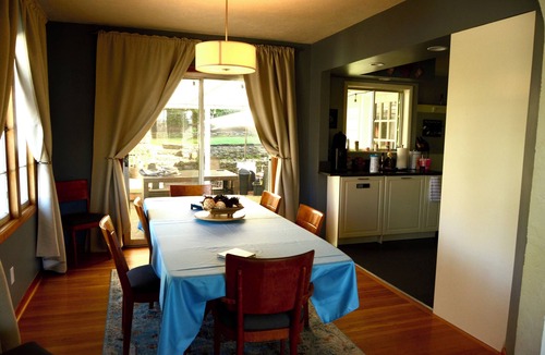 Mount Tabor House | Soothing 2-bedroom house with AC in SE Portland.