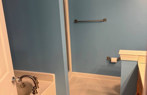 Creedmoor House | Soothing 4-bedroom house with AC and pool with slide in charming Creedmoor