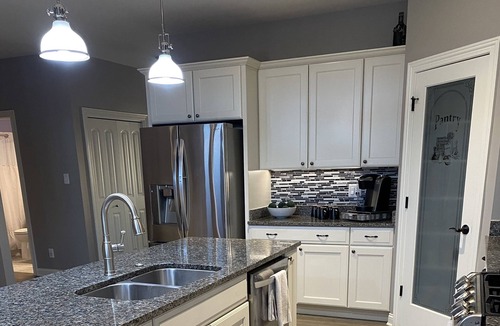 St. John House | Sophisticated and Inviting Home for your Holidays!