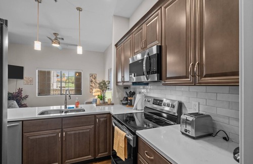 River Walk Condo | Sophisticated Elegance Spacious Condo