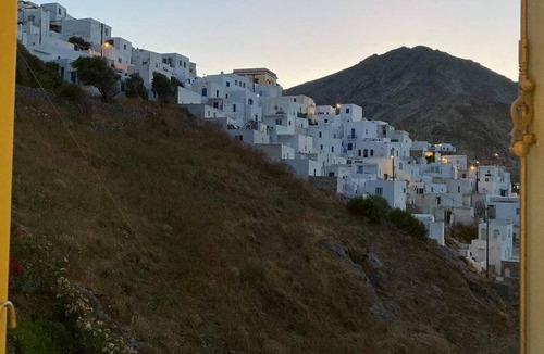 Serifos House | Sophisticated studio with stunning view