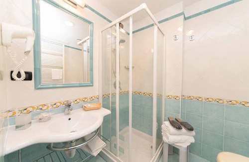 Panza Bed & Breakfast | Sorgeto Garden