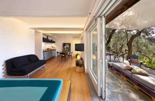 Sorrento Apartment | Sorrento houses with terrace, pool, garden, sea view, wifi