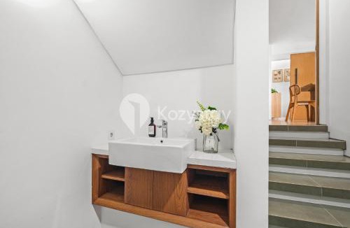 Ciburial Villa | Sorte by Kozystay -Dago