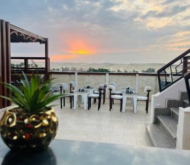 Giza Hotel | SOS Egypt
