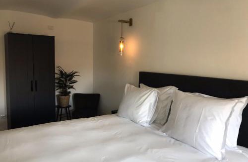 Montegrosso dʼAsti Bed & Breakfast | Sotto La Vigna Charm Stay Adults only vacation Suite