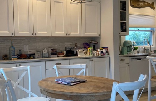 Wading River House | Soundfront Beach House w Hot Tub, Gym & Sauna
