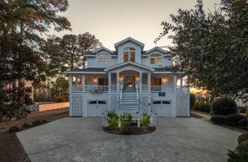 Corolla Light House | Soundfront Beach Trolly Pool Spa Resort Access