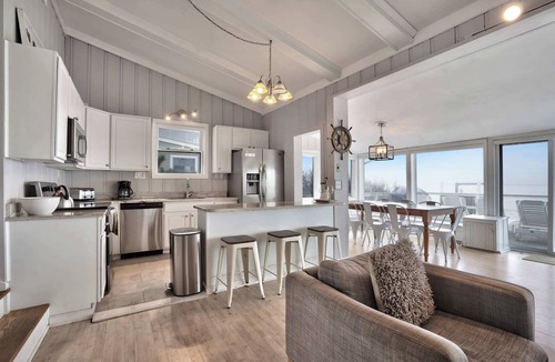 Wading River House | Soundview Beach House | Soundfront, Private Beach, Kayaks