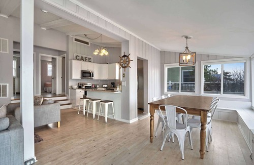 Wading River House | Soundview Beach House | Soundfront, Private Beach, Kayaks