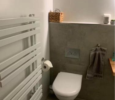 Heiligenkirchen House | Souterrain Appartment, eigene Dusche u WC