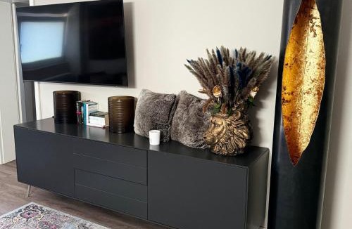 Farmsen - Berne Apartment | Souterrain - Privatwohnung mit Schlafzimmer im Einfamilienhaus