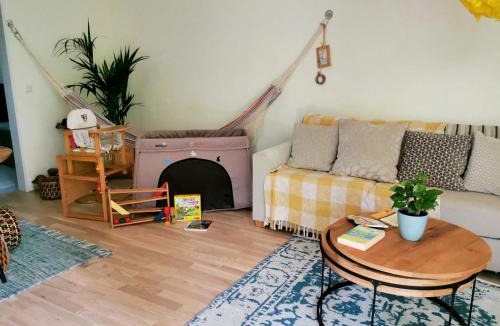 Niederzwehren Apartment | Souterrainwohnung mit großem Garten und Sauna