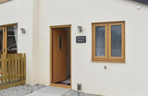 Broadwoodkelly House | South Barn
