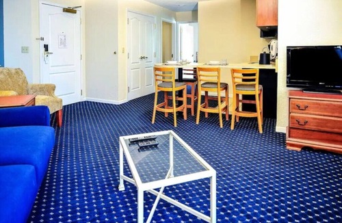 Mishawaka Villa | South Bend | Tailgate HQ | Pool + Hot Tub