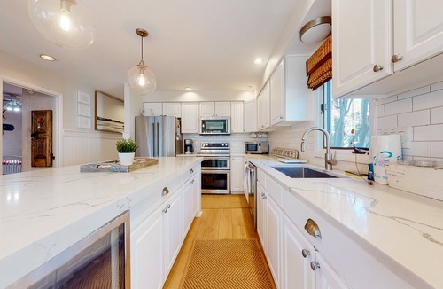 Sandpiper Pines House | South Bethany cottage with private pool, firepit, & more - 5 minutes from beach
