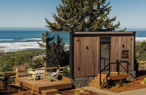 Tierra Del Mar Cabin | South Cape Mirror Cabin, Queen - Floor to Ceiling Expansive Views