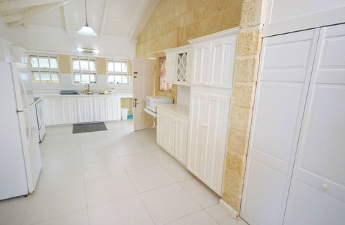 Long Bay House | South-easterly Sea view villa with pool