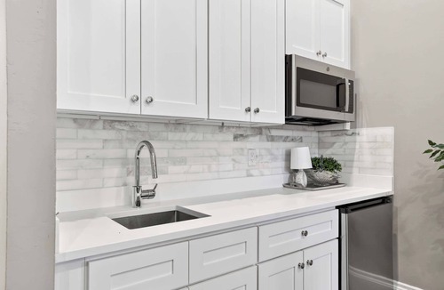 South End Apartment | South End, Studio, Upscale Stay Near the T