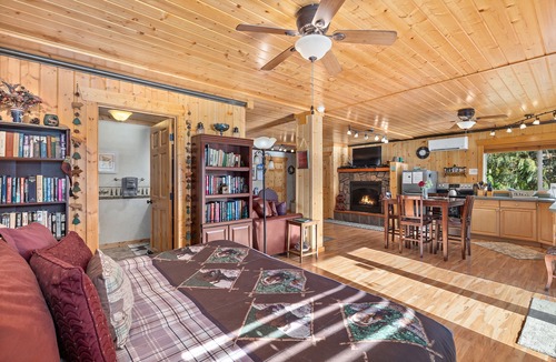 Gold Bar Apartment | South Fork Lodge - TWO riverfront apartments