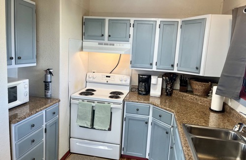 South Fork Cabin | South Fork Shangri-La! Quiet and clean retreat steps from the National Forest!