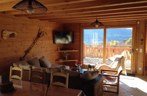 Saint-Jean-Saint-Nicolas Ski Chalet | south-facing chalet in the heart of the champsaur at the center of 5 resorts