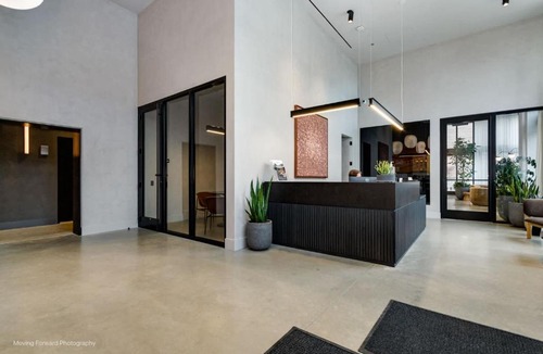 The Loop Apartment | South Loop Rooftop With In & Out Parking 1