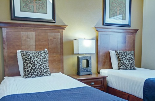 Ahwatukee Foothills Resort | South Mountain Preserve Resort 3bdr