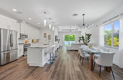 East Naples Villa | South Naples Pool House