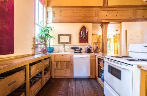 Lunenburg County House | South Shore Sanctuary