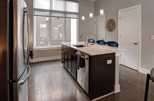 East End - Valley Street Villa | South Slope Skyhaus with Rooftop Terrace