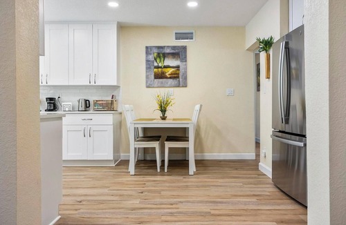 Fairoaks Manhattan Manor House | South Tampa Gem House with Home Office, Gym and Gazebo