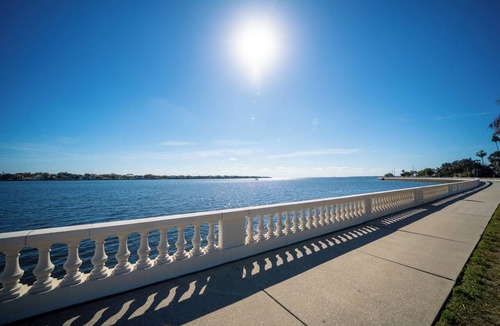 Hyde Park Apartment | SOUTH TAMPA, HYDE PARK, BAYSHORE, UNIV TAMPA, TAMPA GENERAL, RIVERWALK- 5 STARS!