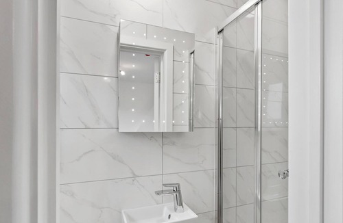 Dormers Wells Apartment | Southall Studios London