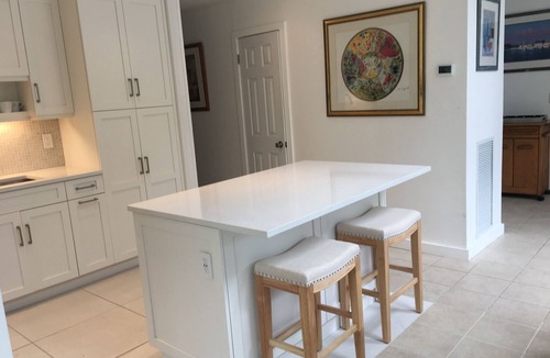 Shinnecock Hills House | Southampton Getaway, 3 bed, 2 bath, Hot Springs SaltHot Tub, Pool, small Pet