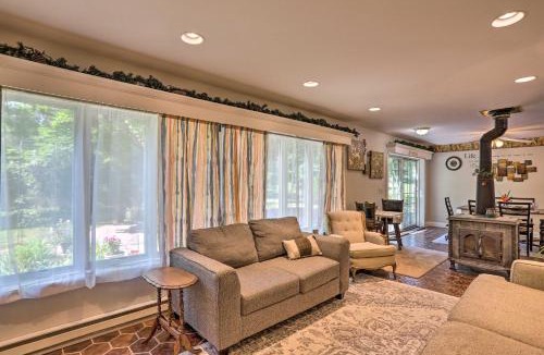Adrian House | Southeast Michigan Escape ~ 3 Mi to Adrian!
