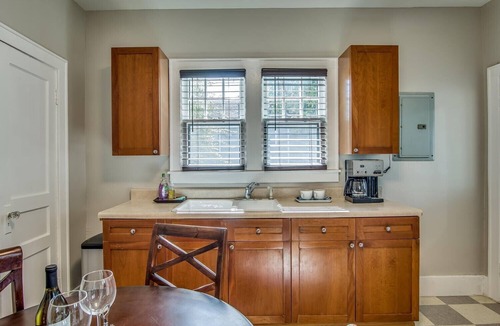 Germantown House | Southern Charm: Minutes away from downtown w/a cozy porch swing